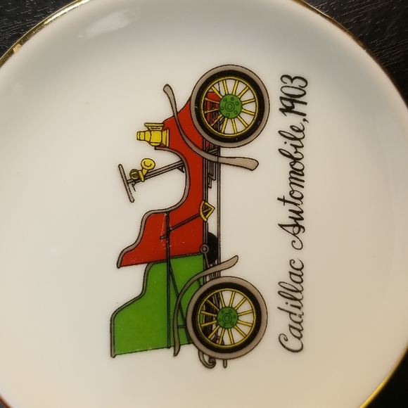 Mid Century Antique Automobile Coaters - Picture 7 of 14